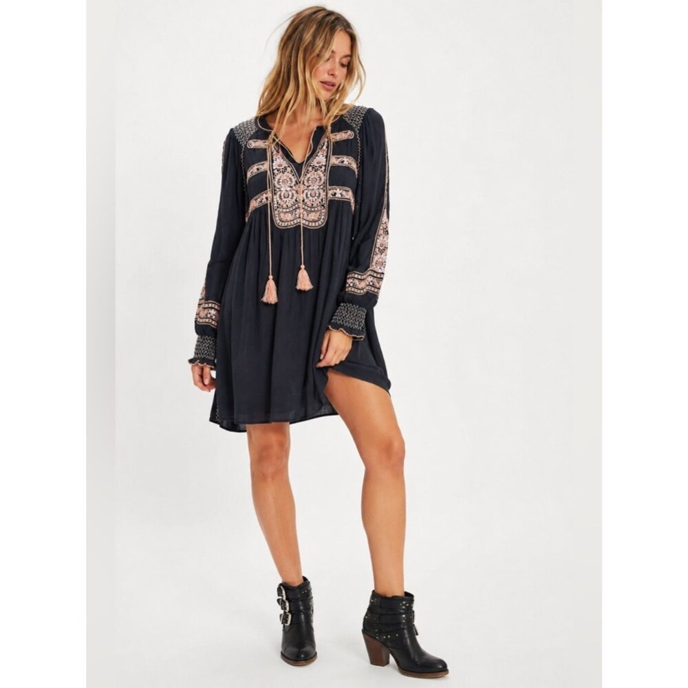 Free People Wind Willow Embroidered Peasant Mini Dress Boho Festival Indie M